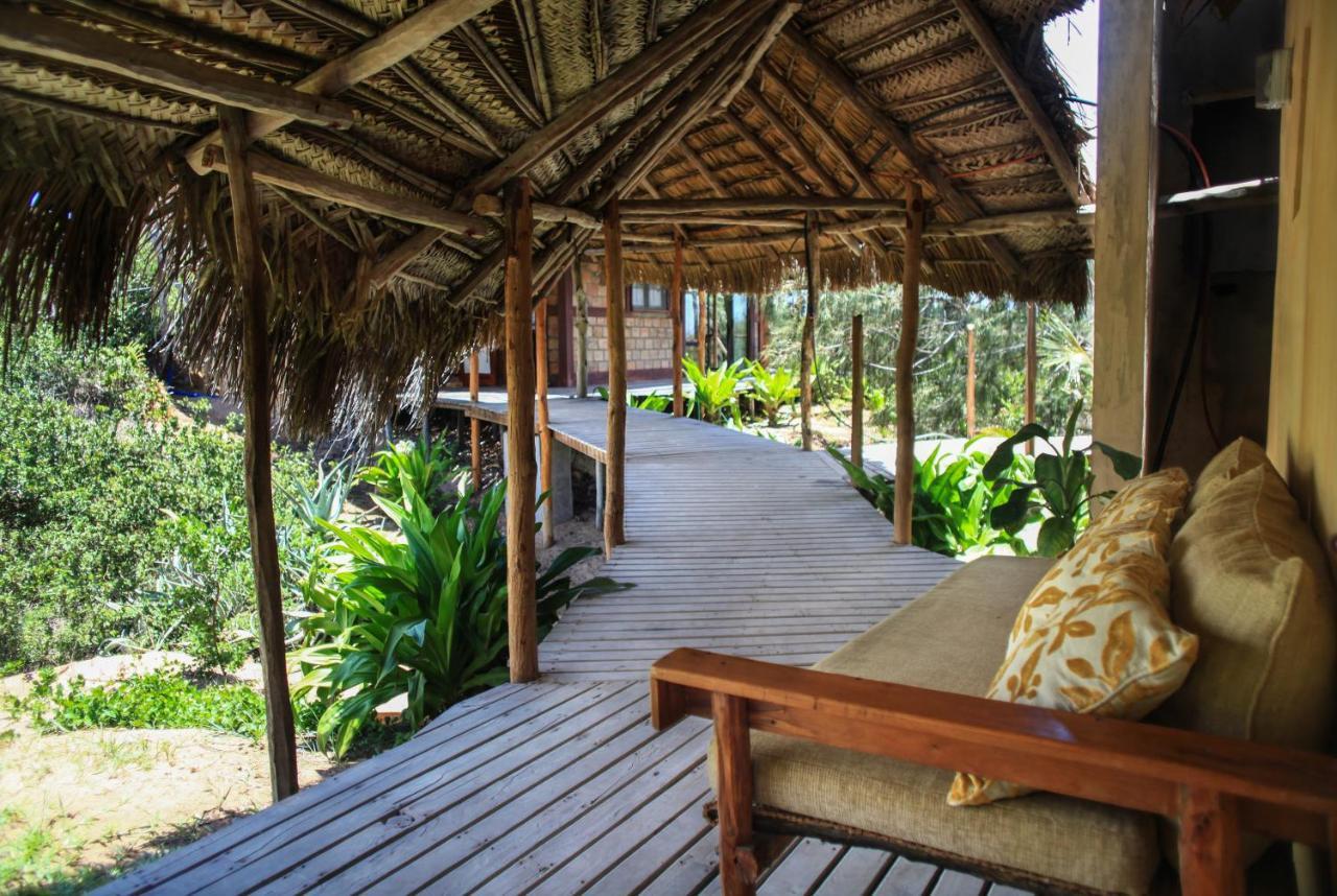 Tofinho Beach House Apartments Иньямбане Экстерьер фото